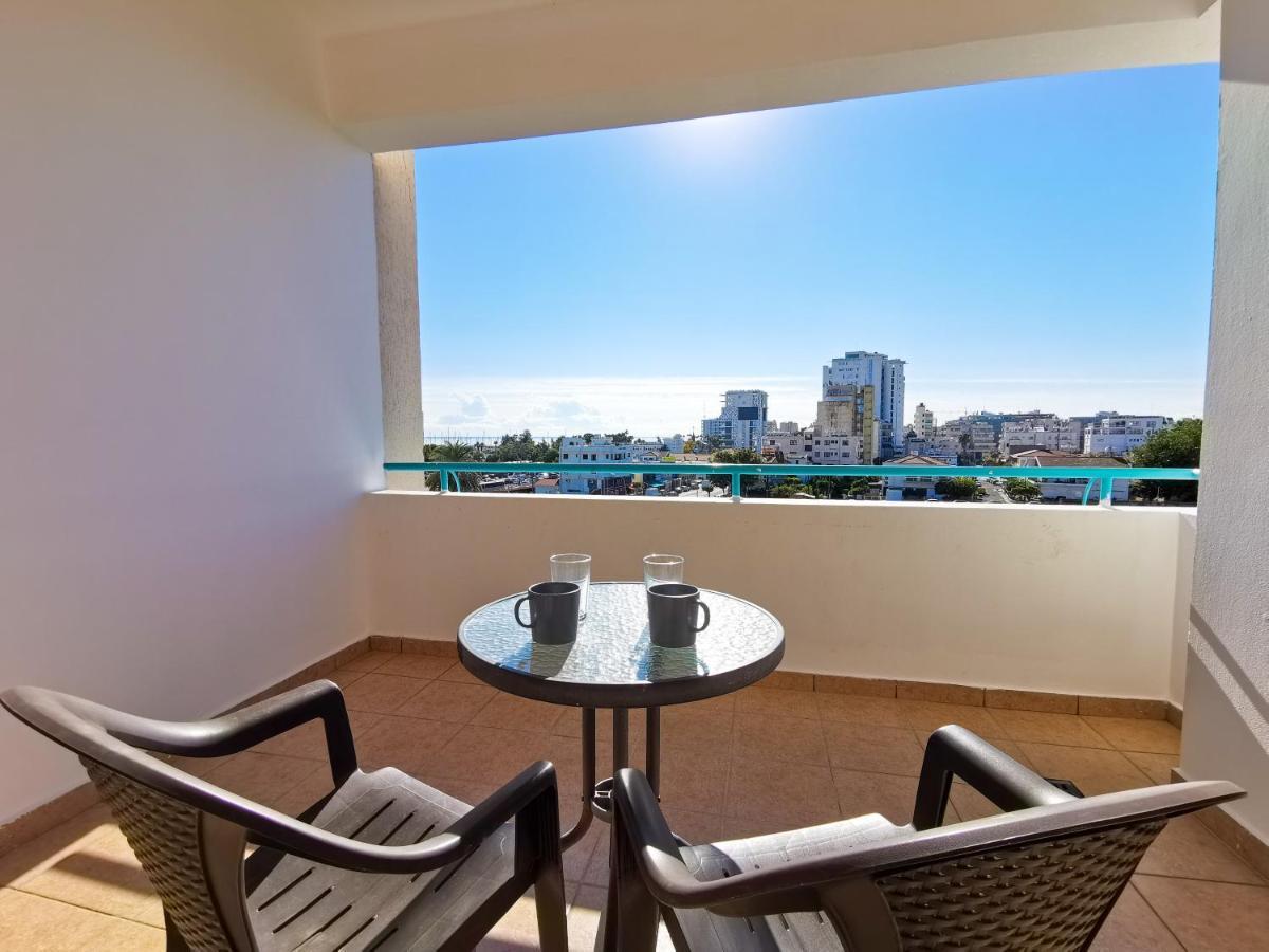 Off Course Seaview Apartment Larnaca Ngoại thất bức ảnh